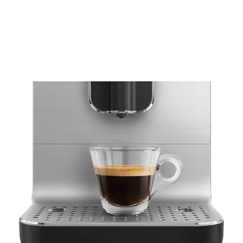 Espressomaskin Smeg BCC11BLMEU med Mjölkskummare Svart