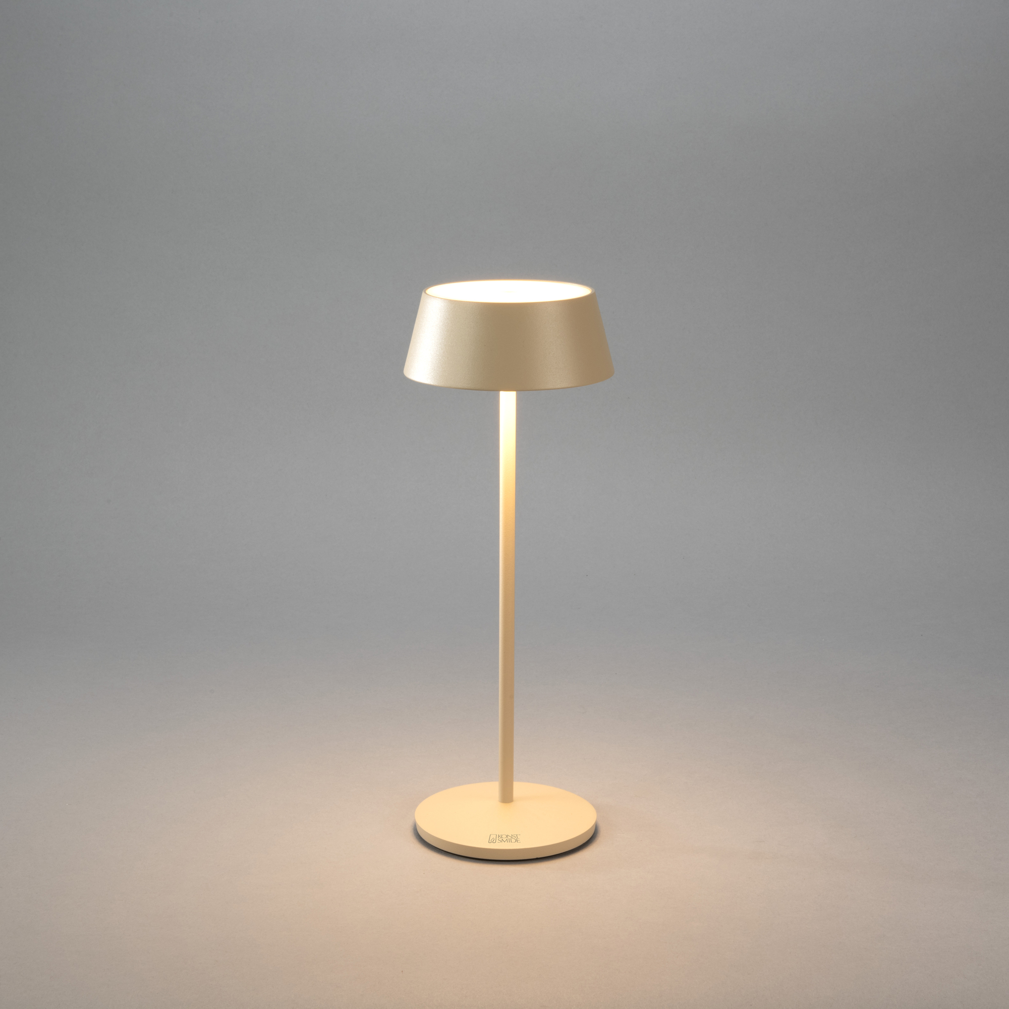 Bordslampa Gnosjö Konstsmide Menton USB Portabel
