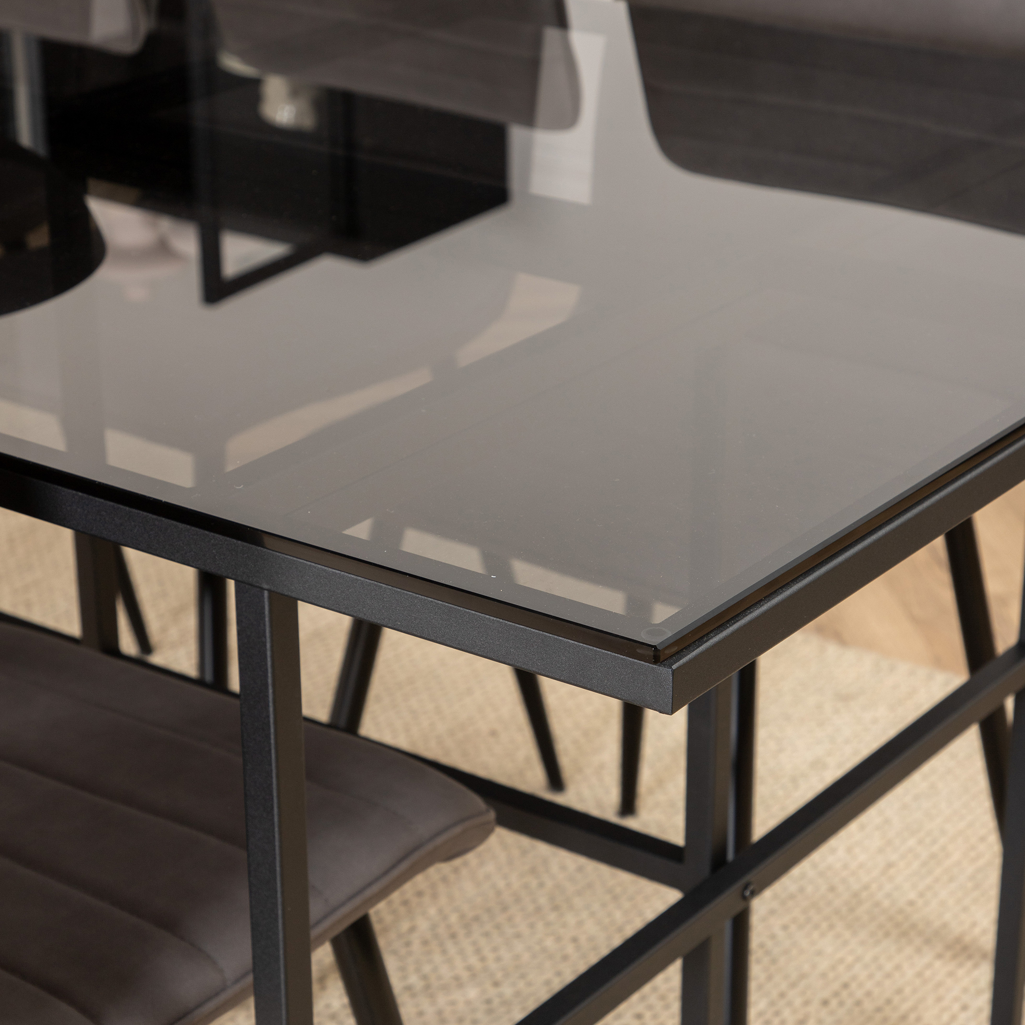 Matgrupp Venture Home Lund med 6 Walerina Stolar