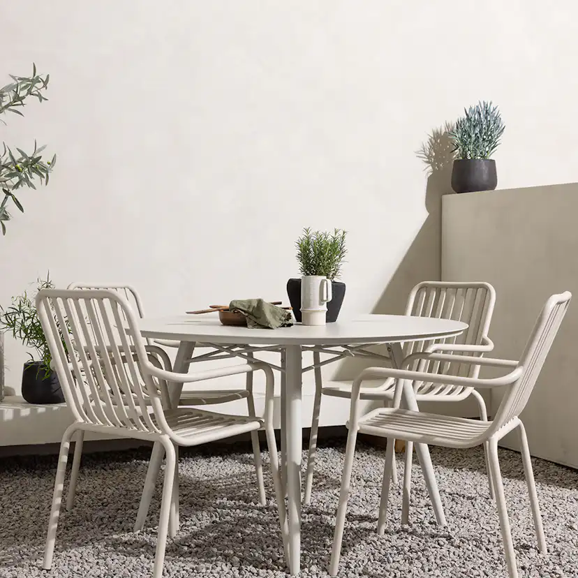Matgrupp Venture Home Lina Bord med 4 Peking Stolar