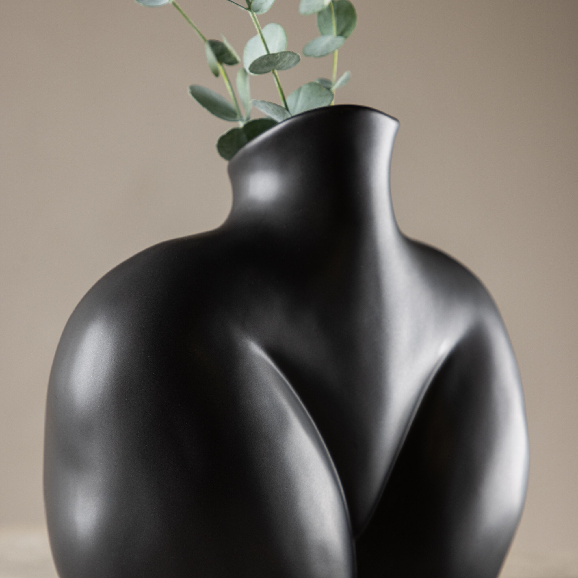 Harvey Vase - Matte Black - 17*10*15Hcm Svart