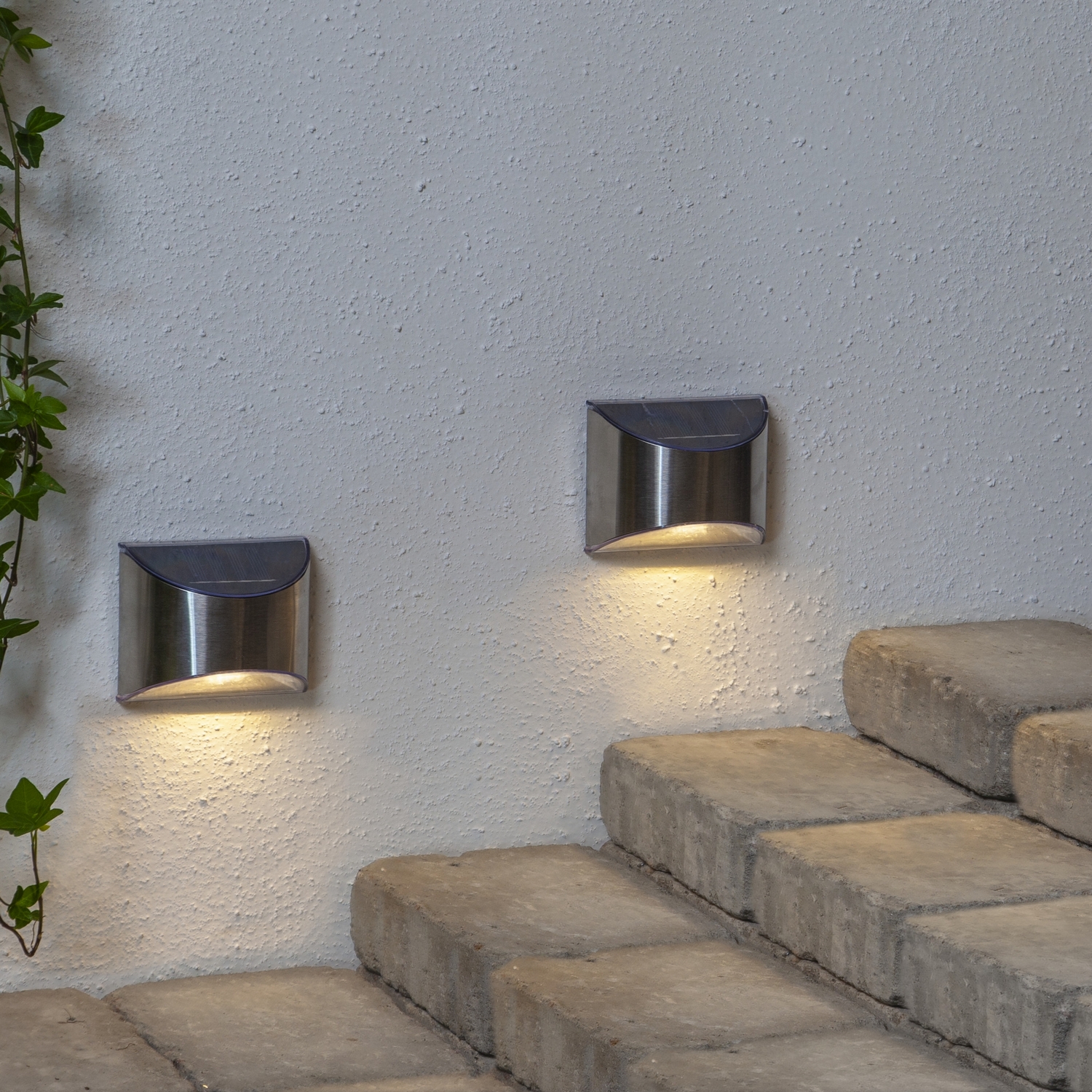 Solcells-vägglykta Star Trading Wally Twilight 2-pack