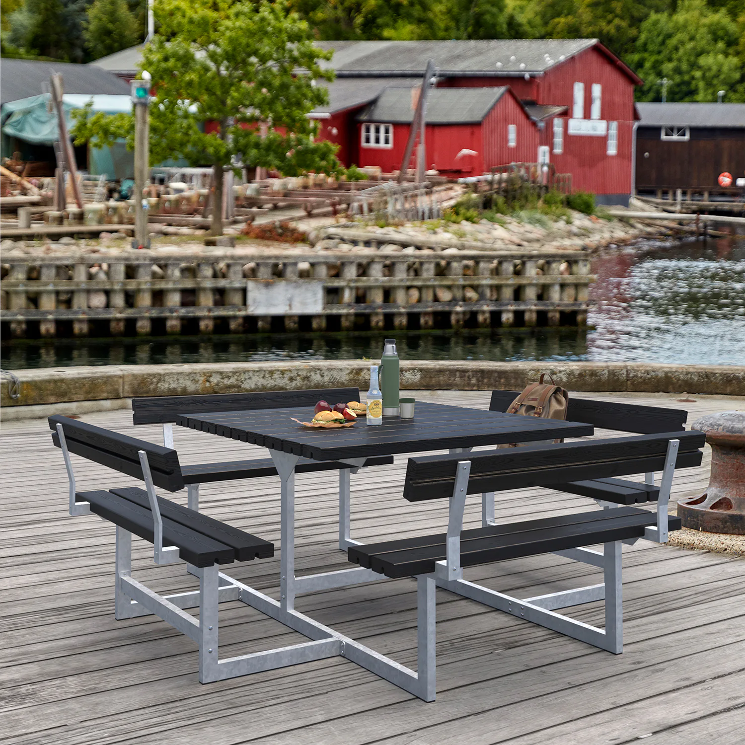 Svart