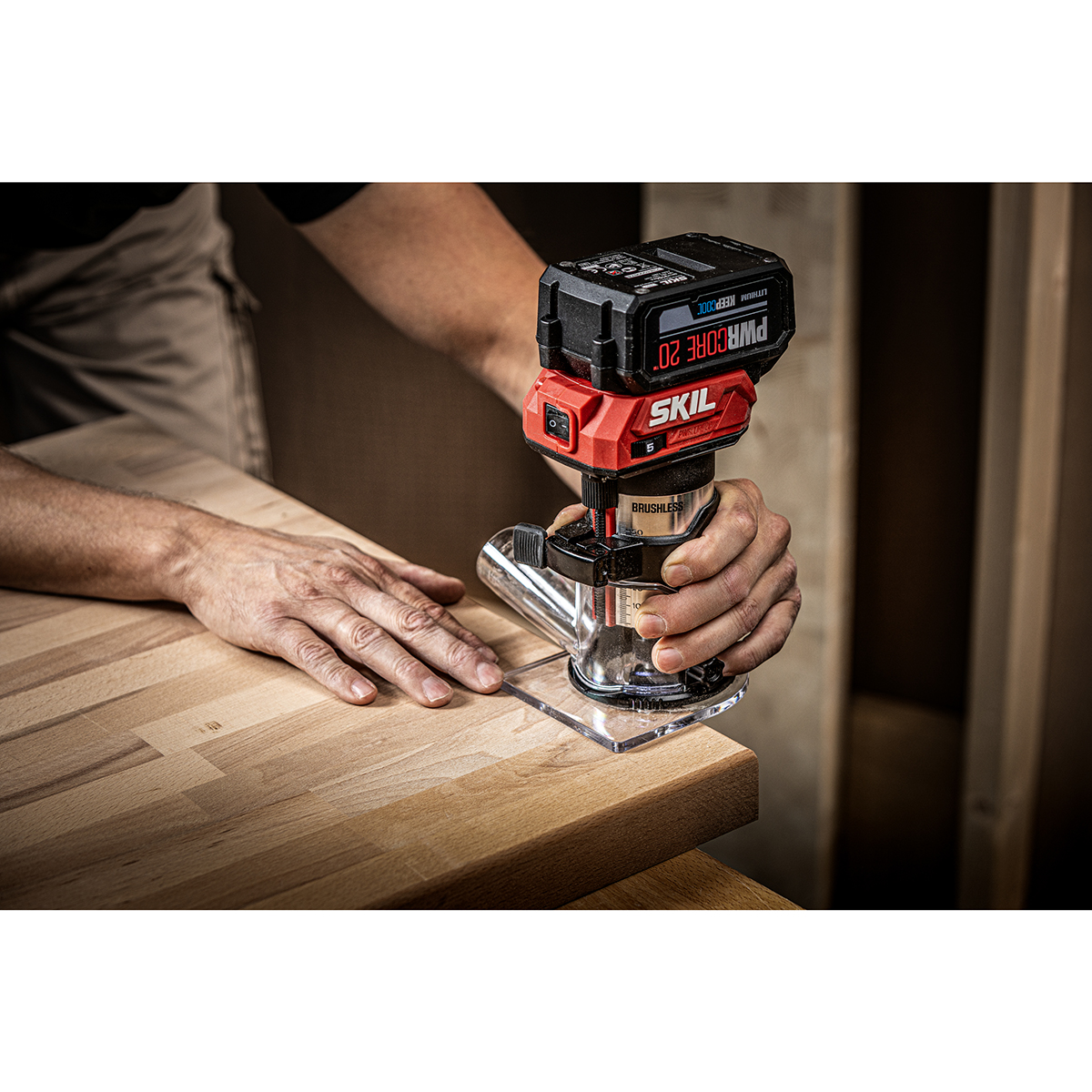Handöverfräs SKIL 3170 FA Batteridriven Kolborstfri