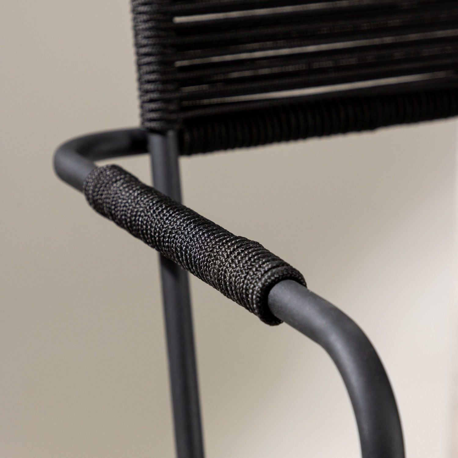 Lindos Armchair - Black Alu / Black Rope Svart