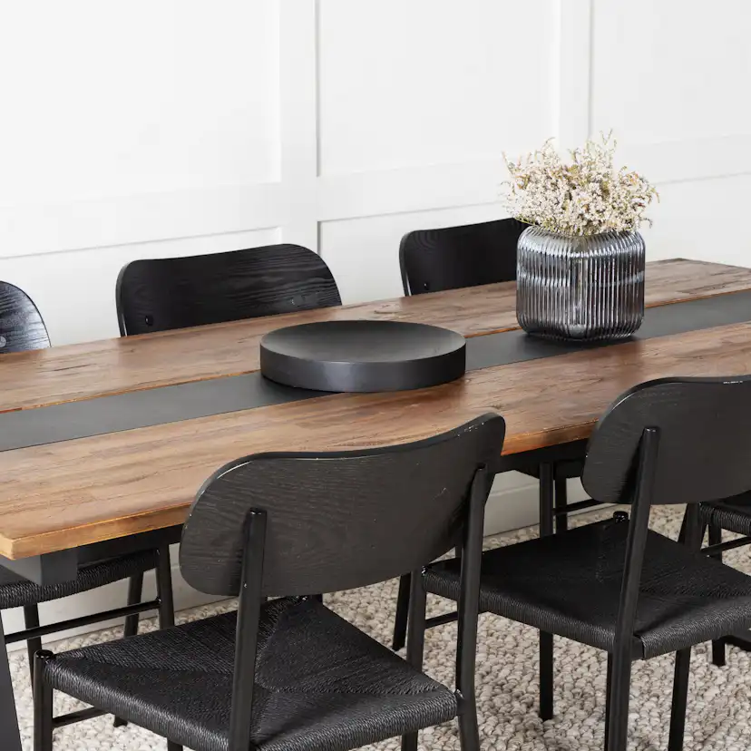 Matgrupp Venture Home Jakarta med 6st Polly Stolar