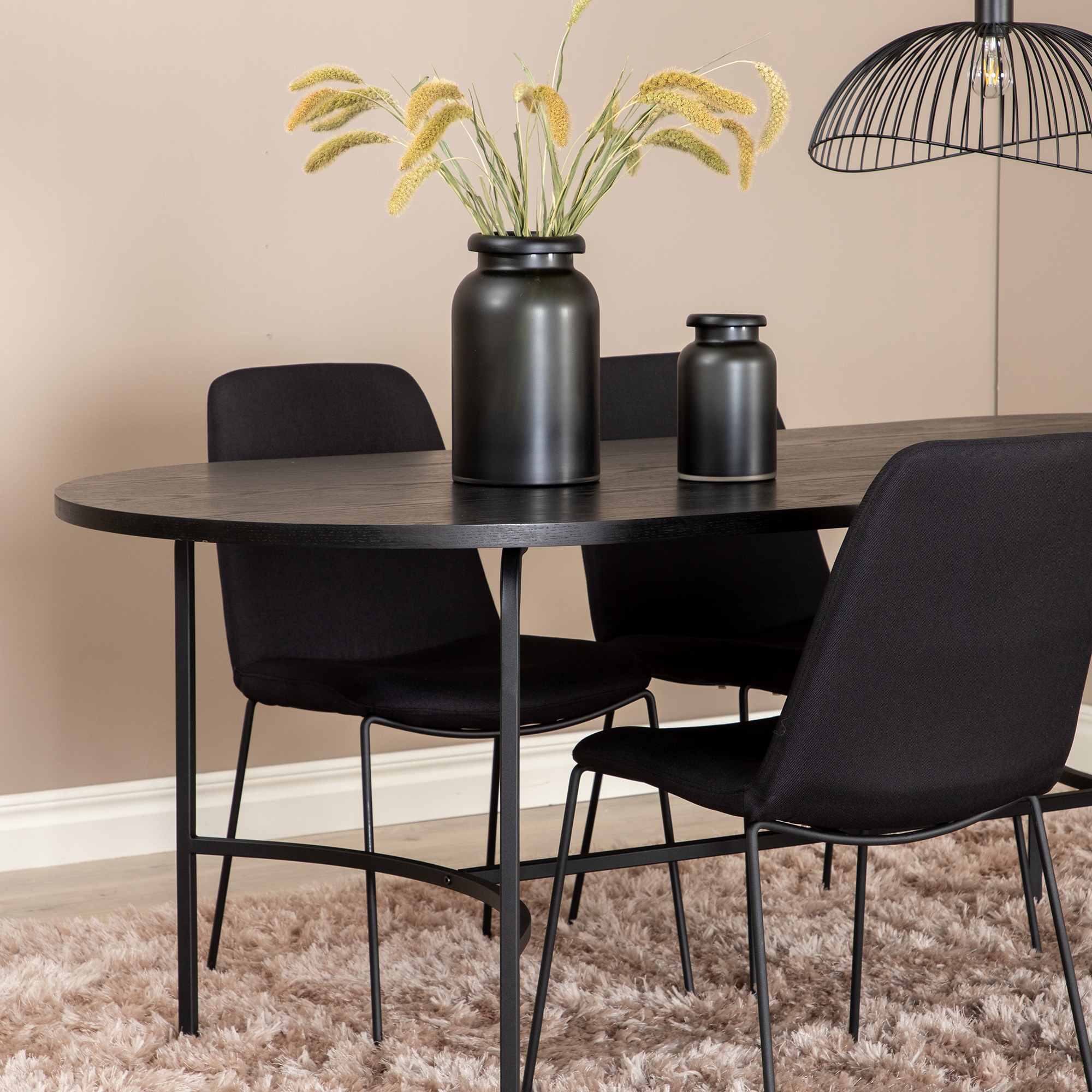 Matgrupp Venture Home San Francisco med 4 Muscot Stolar