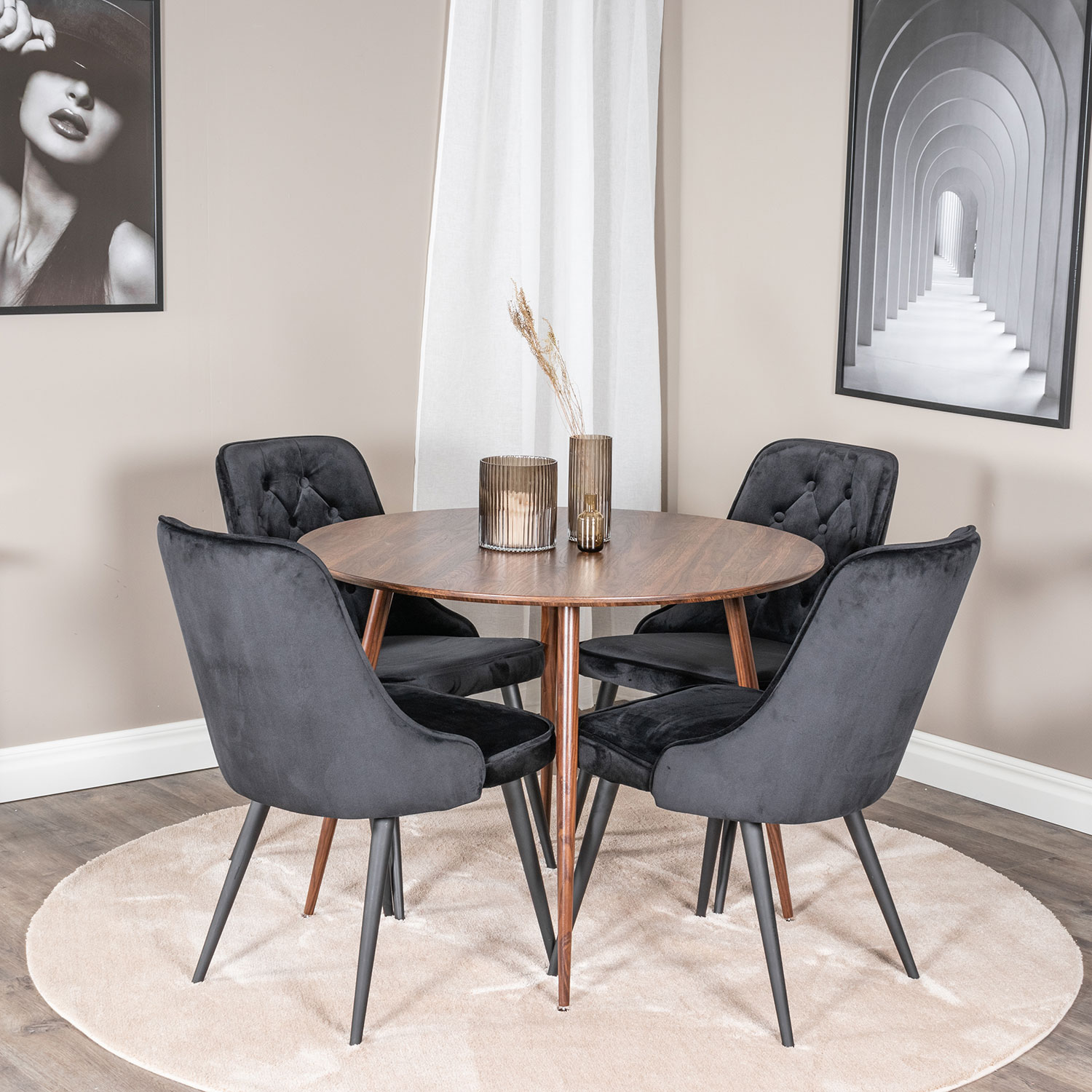 Matgrupp Venture Home Plaza med 4 Velvet Deluxe stolar