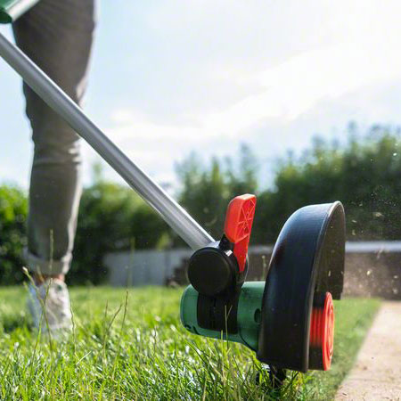 Grästrimmer Bosch Power Tools UniversalGrassCut 18V-260 med 2,0AH Laddare