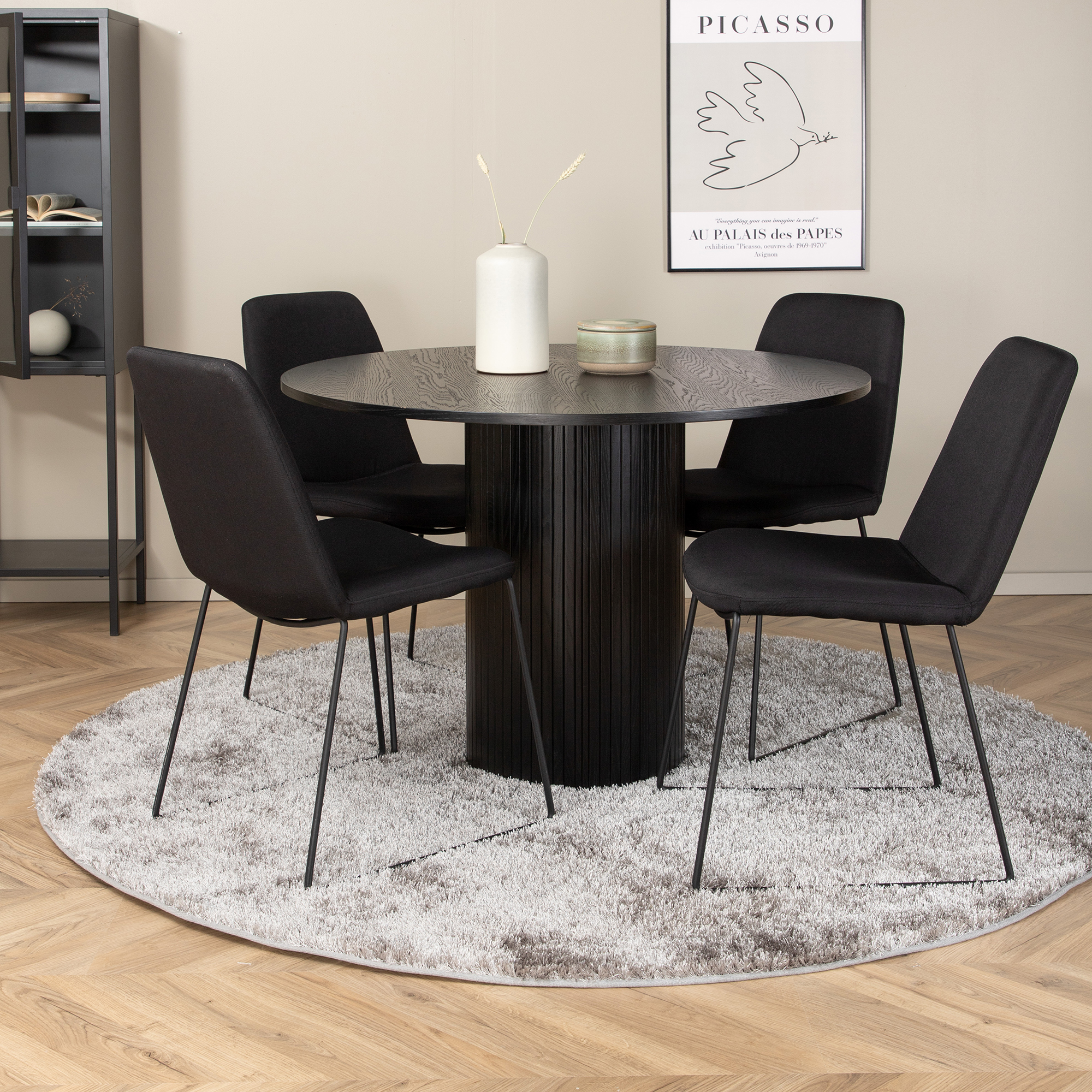 Matgrupp Venture Home Bianca Rund med 4 Muscot Stolar