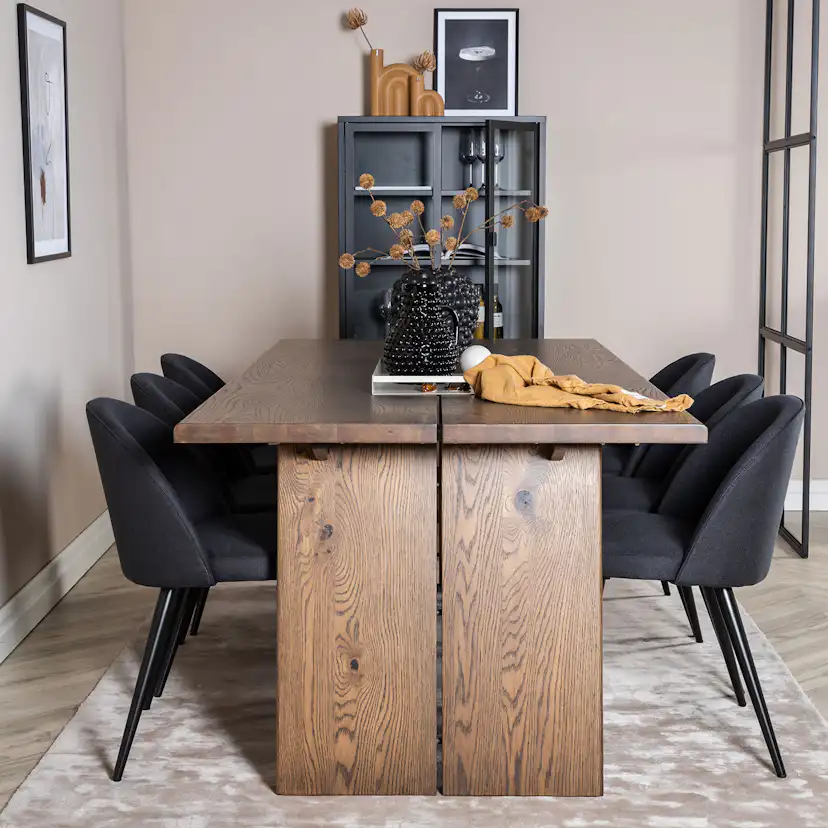 Matgrupp Venture Home Logger med 6 Velvet stolar