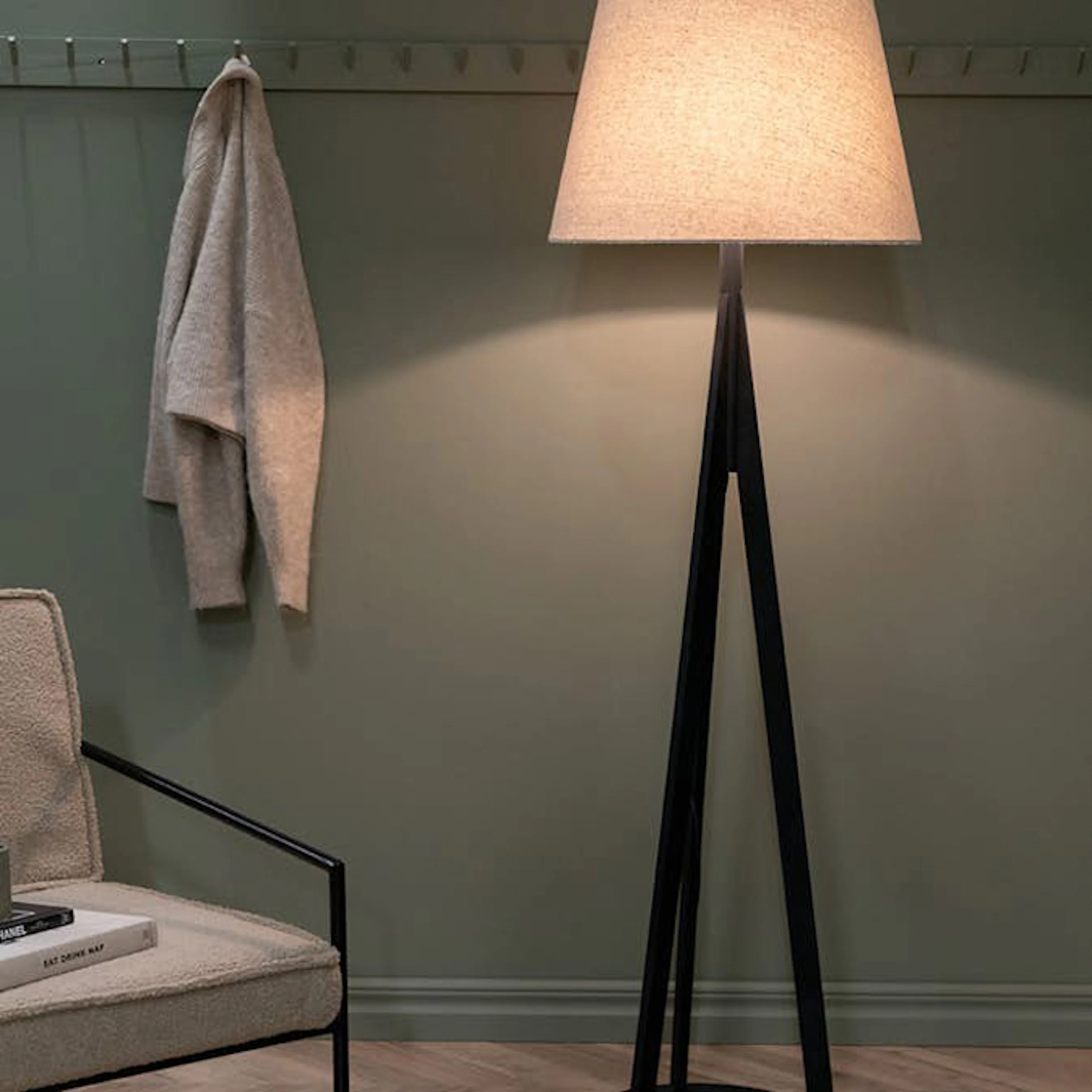 Golvlampa Venture Home Kona