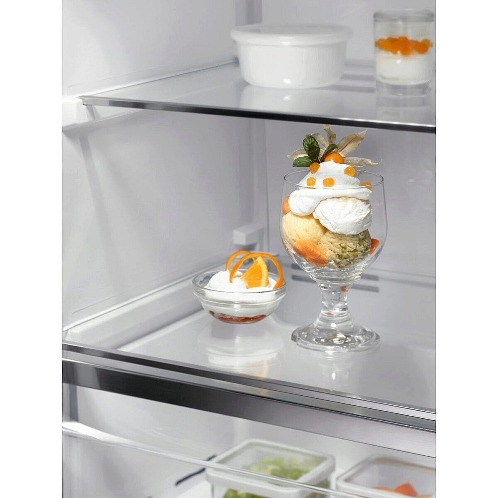 Fristående Frysskåp Electrolux LUS7MD28W NoFrost MultiFlow Vit
