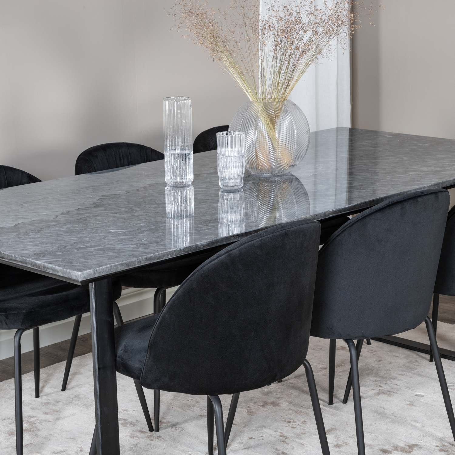 Matgrupp Venture Home Estelle med 6 Wrigley Stolar Sammet