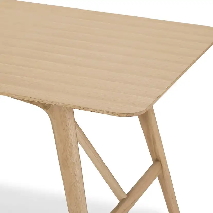 Matbord In Living Jerup