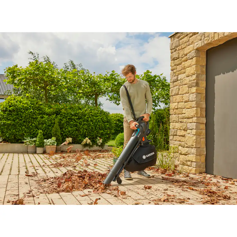 Lövblås/Sug Gardena PowerJet Collect 18V P4A Set