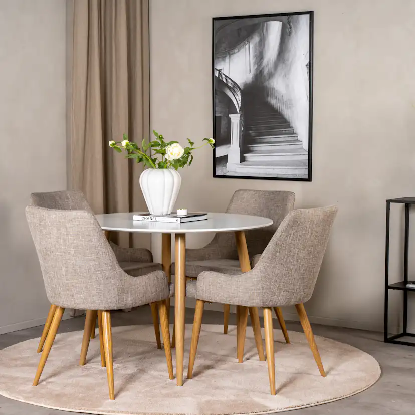 Matgrupp Venture Home Plaza med 4 Plaza Stolar Sammet