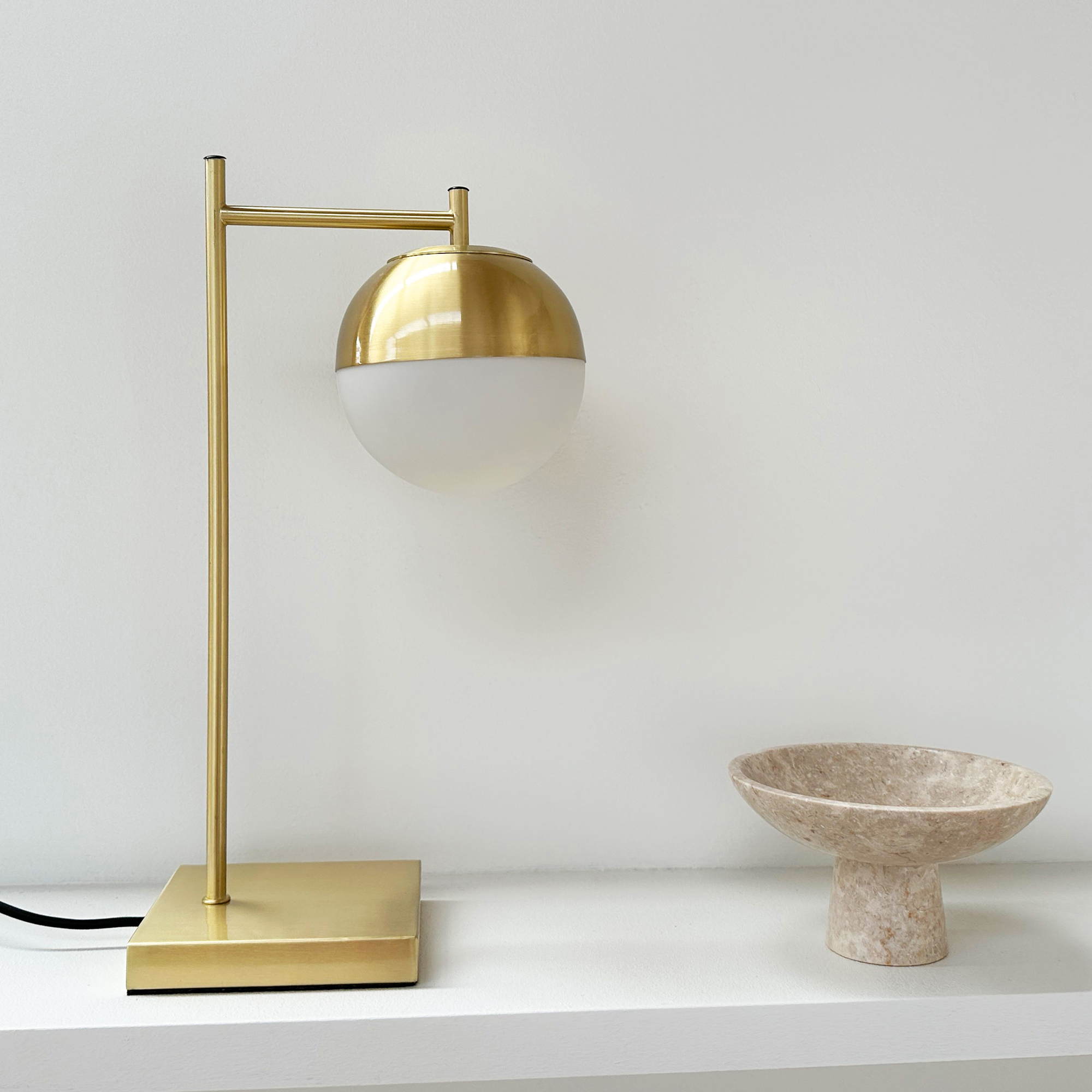 Bordslampa Dyberg Larsen French collection Caen