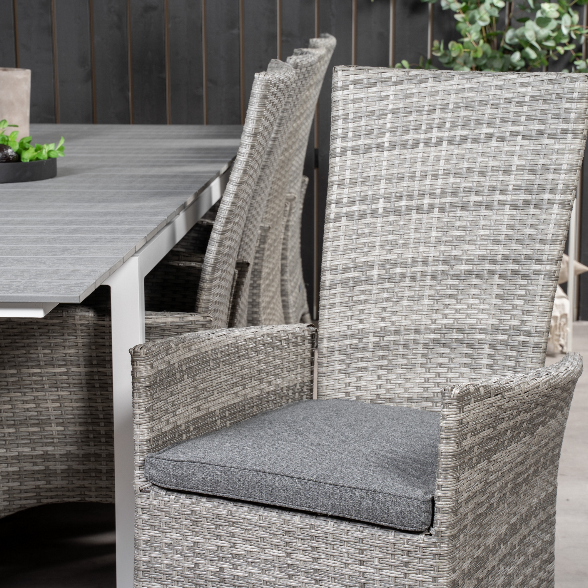 Levels Dining Table 224/324*100 - White Alu / Grey Aintwood Vit/Grå