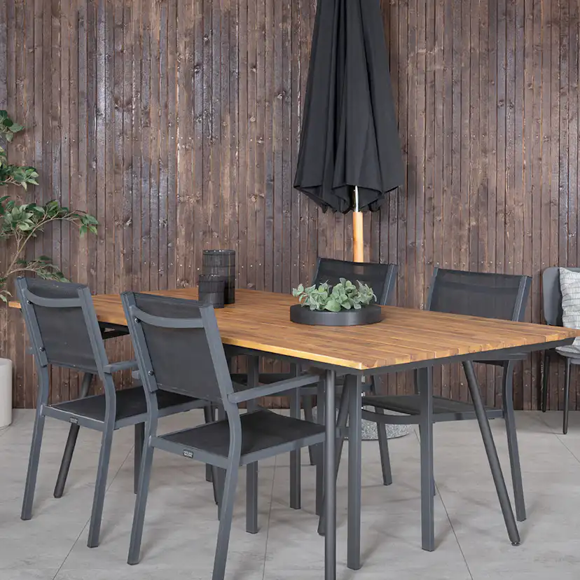 Matgrupp Venture Home Chane med 4 Curz Stapelbara Matstolar