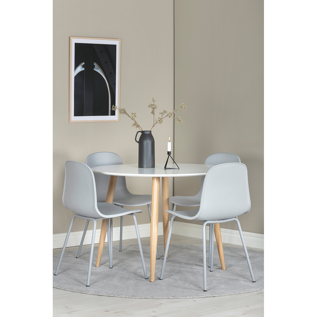 Matgrupp Venture Home Plaza Ø110 cm med 4st Arctic Matstolar