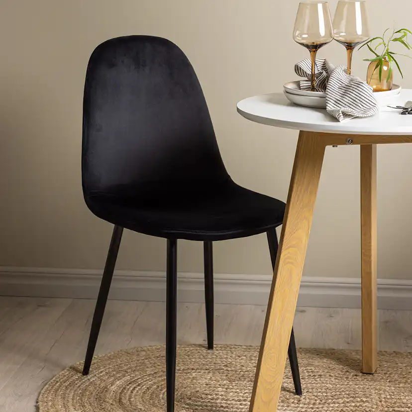 Matgrupp Venture Home Leonora Ø65 cm med 2 st Polar stolar
