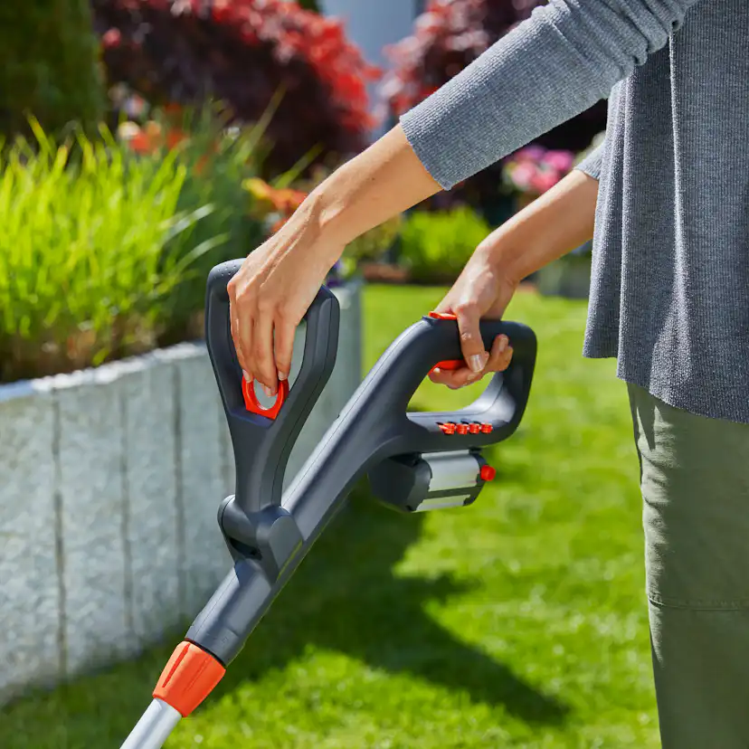 Grästrimmer Gardena EasyCut Li-18/23 utan Batteri