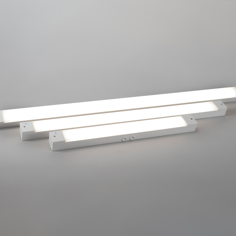Underskåpsarmatur Hide-A-Lite Arm Kitchen Basic 880 mm