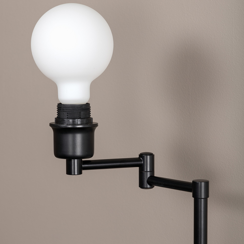 Bordslampa Venture Home Virro