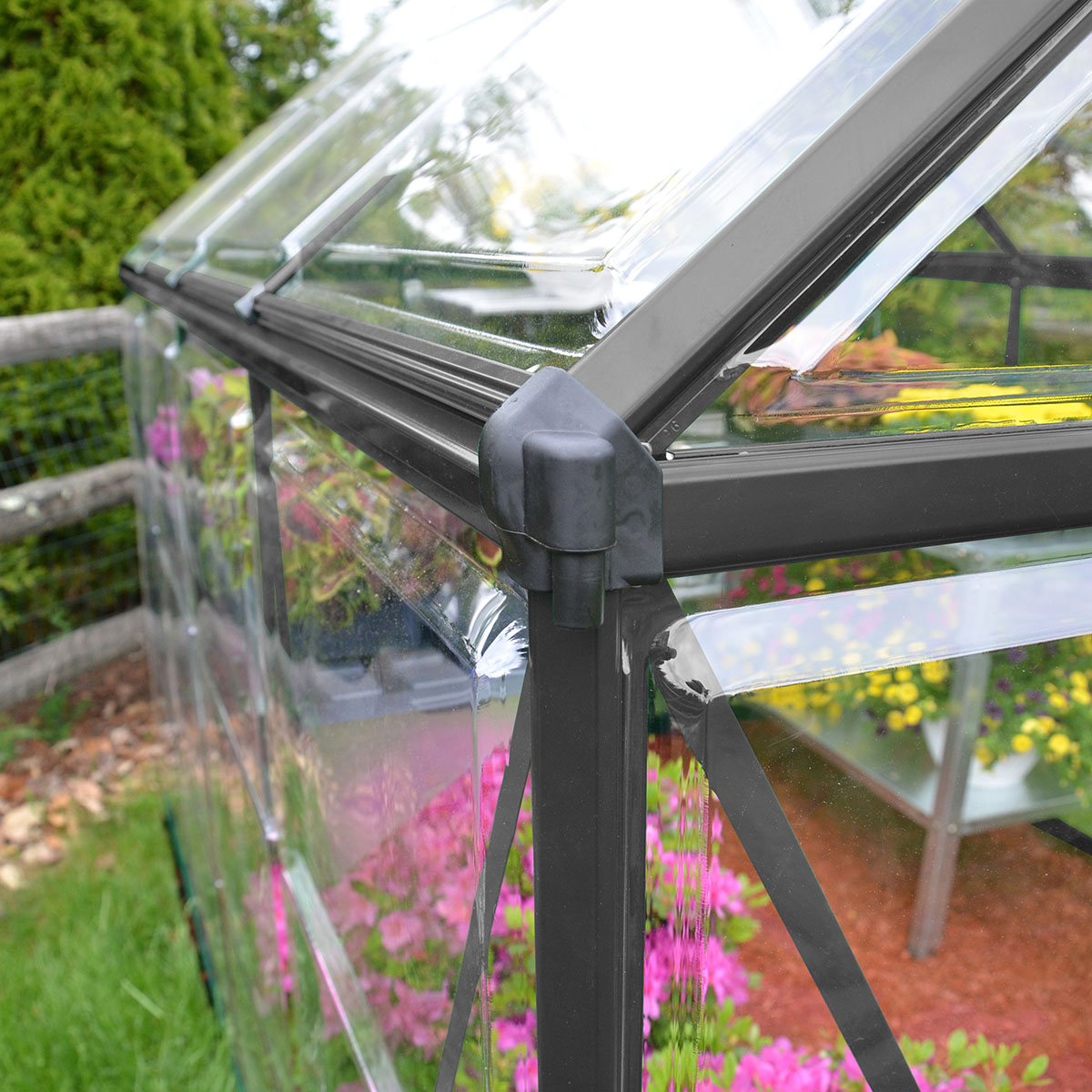 Växthus Canopia by Palram Harmony Aluminiumram med UV-Skyddad Polykarbonat & Ventilationsfönster, 2,3 m²