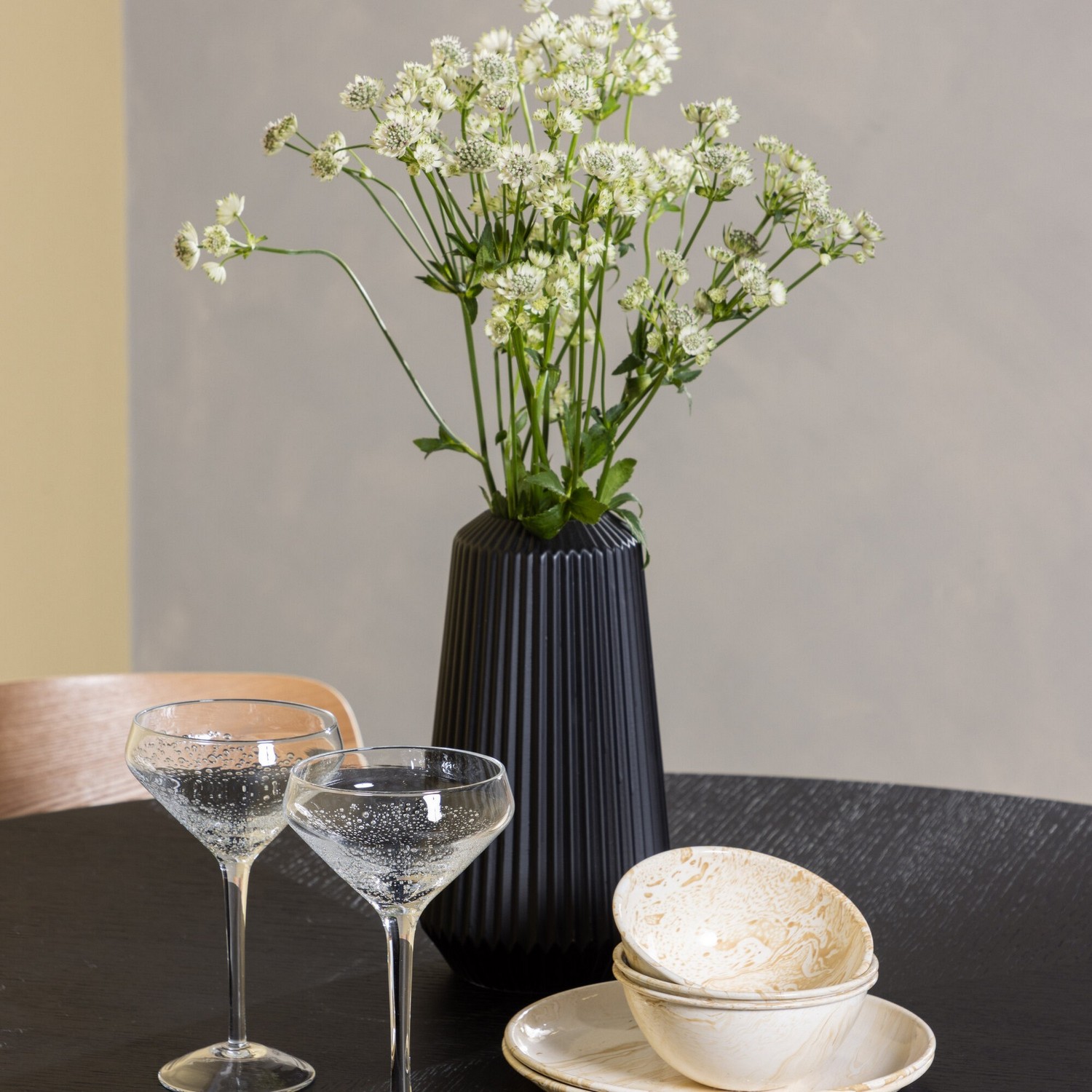 Matgrupp Venture Home Copenhagen Ø 115 cm med 4 Sanjos Stolar