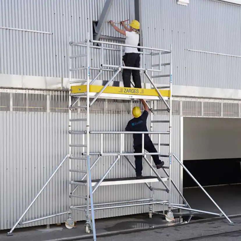 S-Plus Safetyställning 0,75 x 2,50 plh = 2,45 B= 0,75 m x H=2,50 m Platformhöjd= 2,45 m
