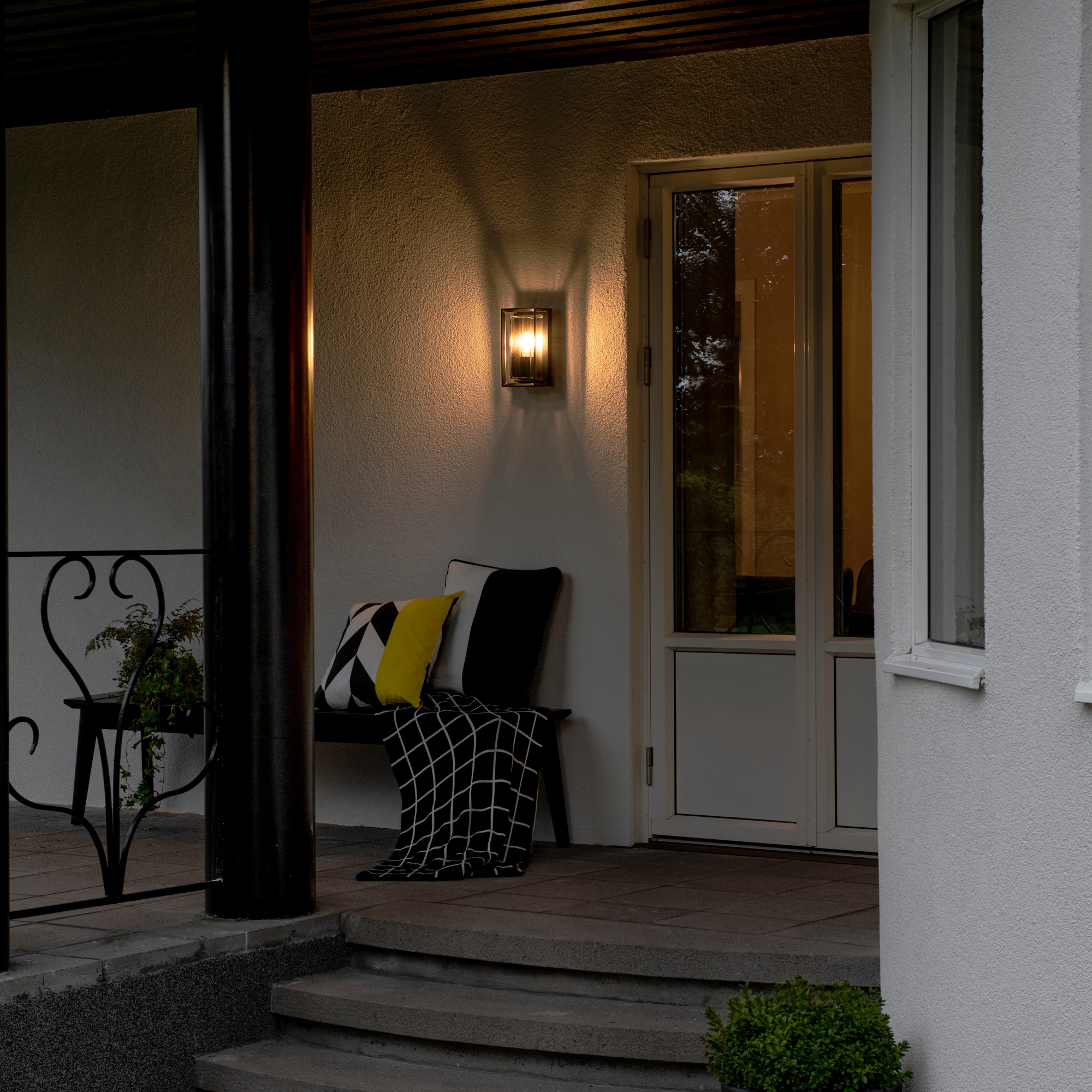 Vägglykta Gnosjö Konstsmide Brindisi E27 Utebelysning Vägglampa