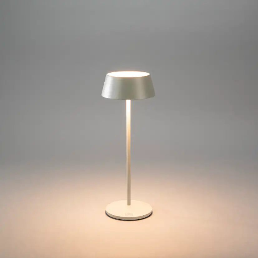 Bordslampa Gnosjö Konstsmide Menton USB Portabel