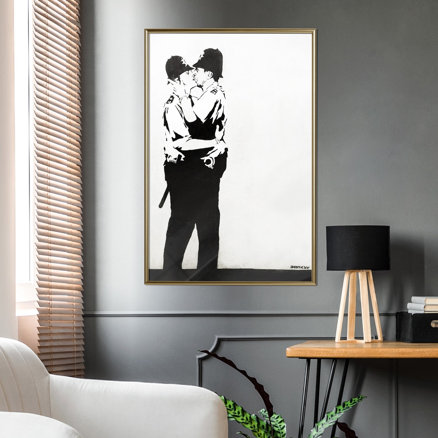 Affisch - Policemen Kissing [Poster] 30x45 Guld ram, 30x45 cm