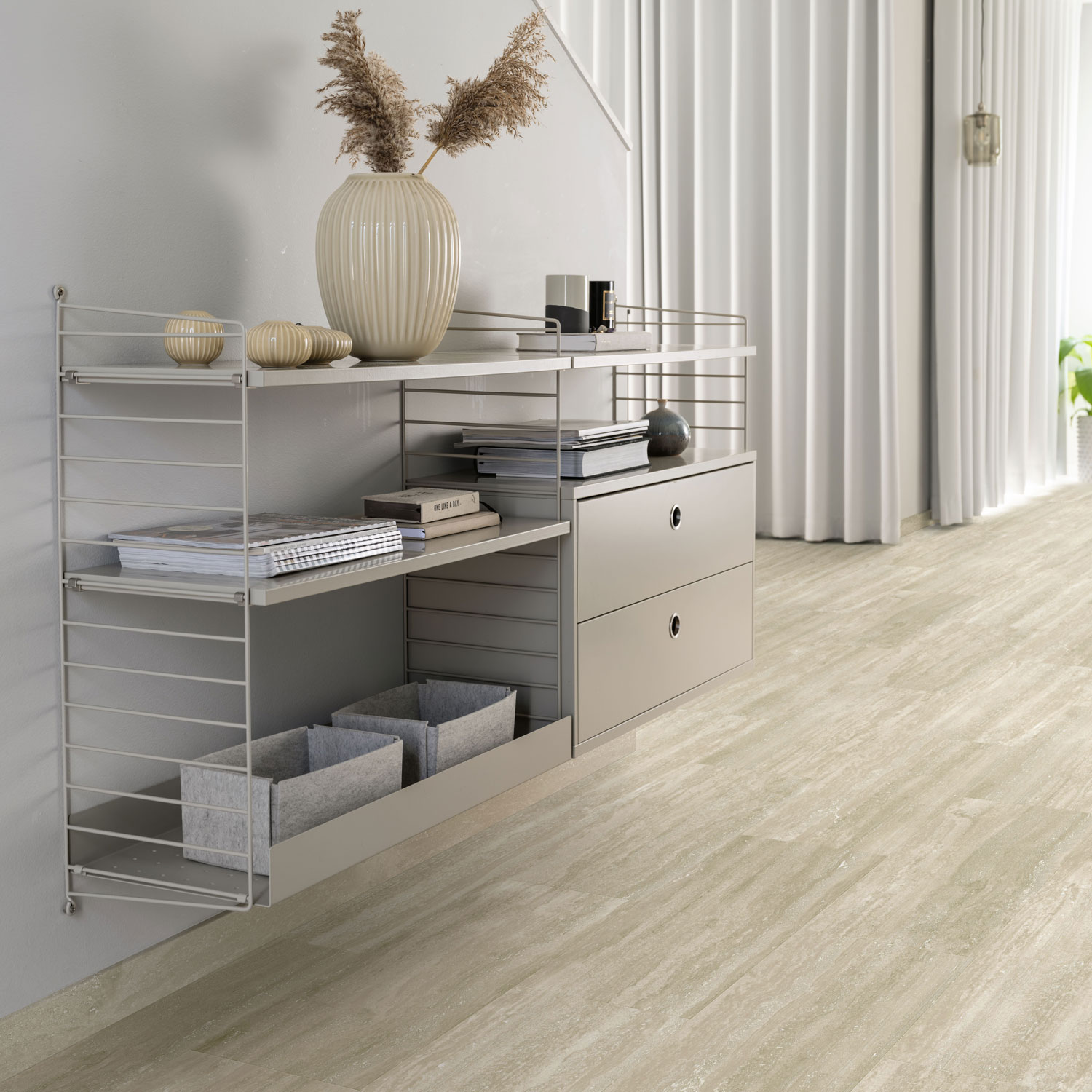 Vinylgolv Pergo Isefjord Pad Pro Greige Travertine