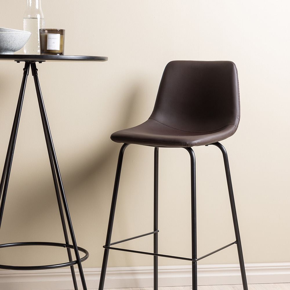 Matgrupp Venture Home Bistro Ø60 cm med 2 st Alexi stolar