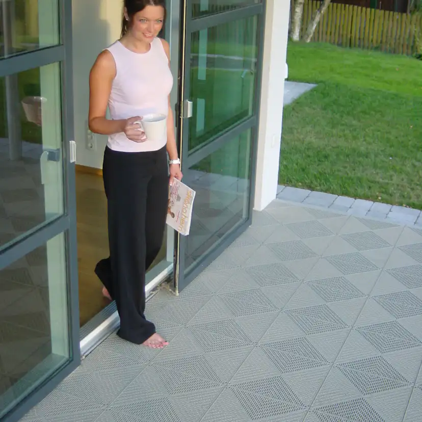 Golvplatta Bergo Unique Stone Grey Golvtrall i Plast