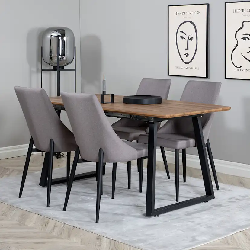 Matgrupp Venture Home Ina med 4 Laura Stolar