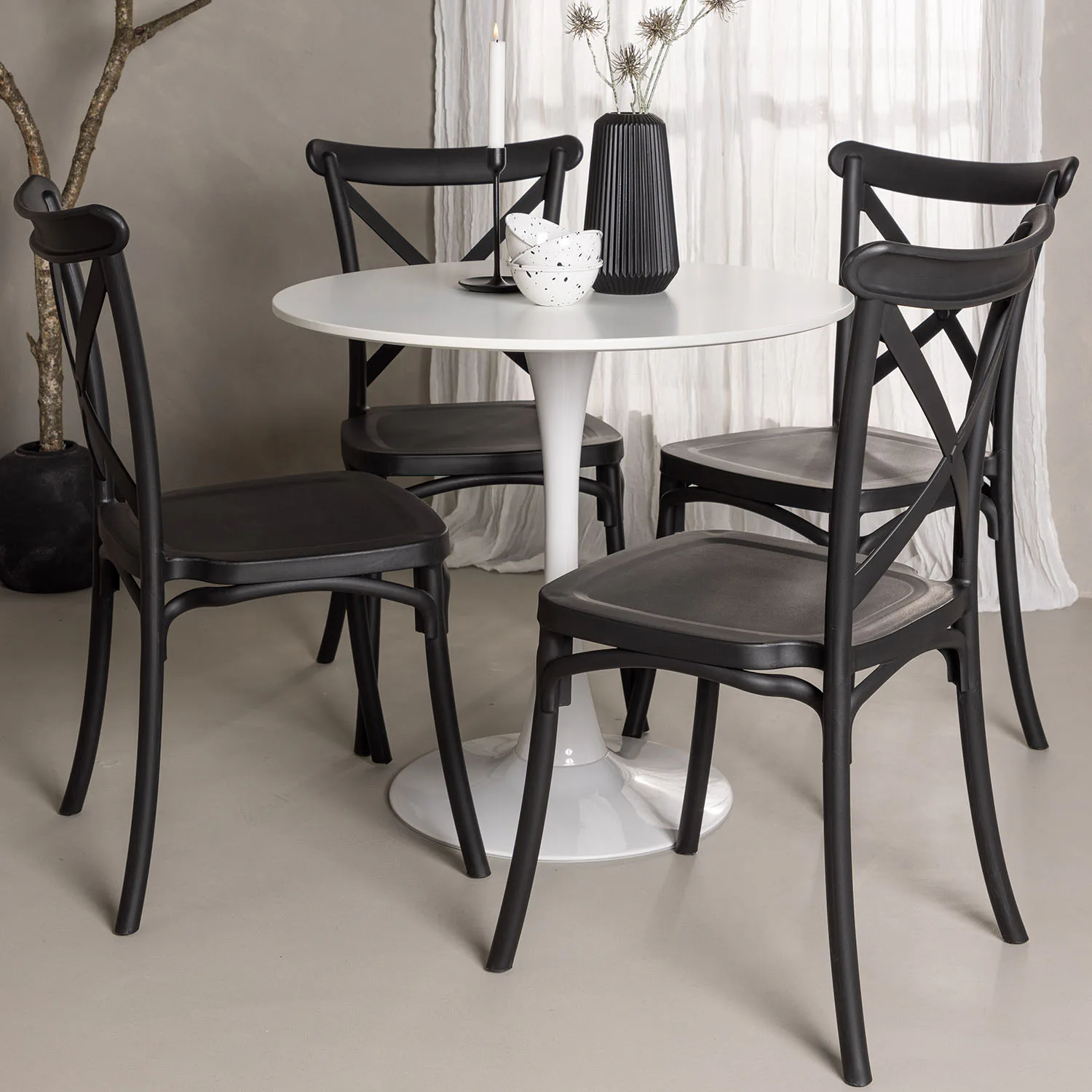 Matgrupp Venture Home Hamden Ø80 cm med 4 Crosett stolar