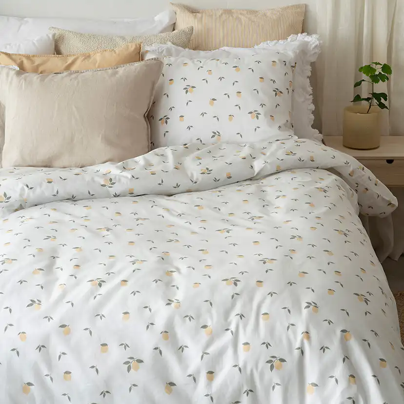 Påslakanset Borganäs of Sweden Lemons