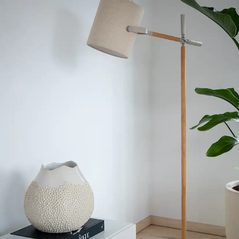 Golvlampa Venture Home Dennis