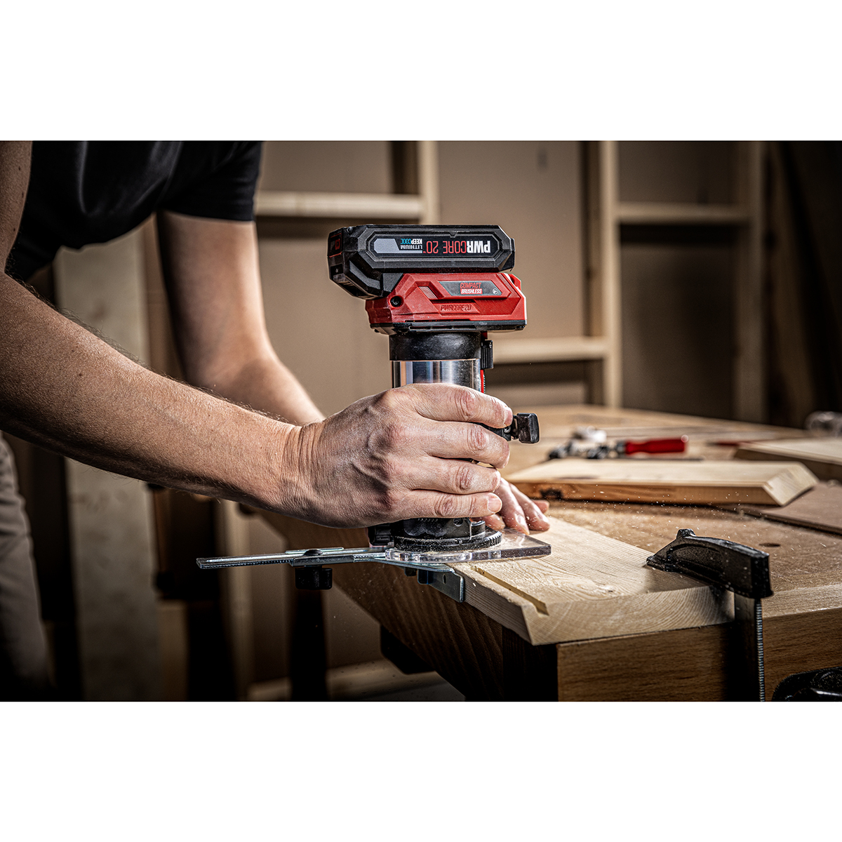 Handöverfräs SKIL 3170 FA Batteridriven Kolborstfri