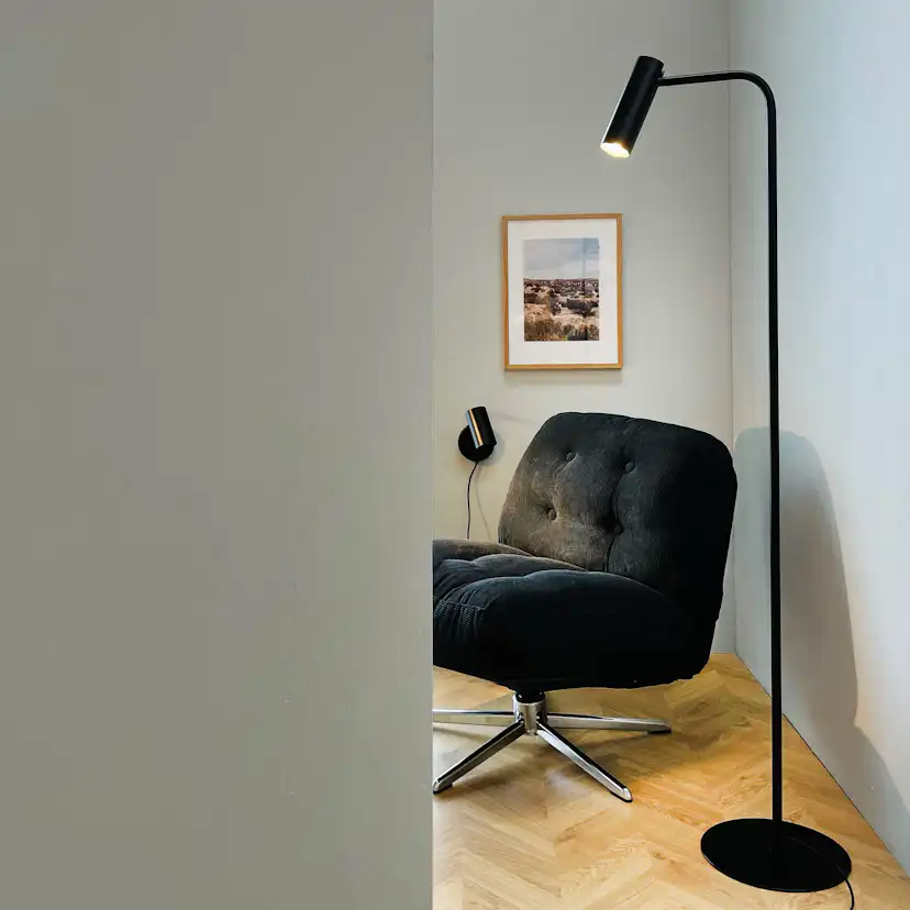Golvlampa Dyberg Larsen Skagerrak