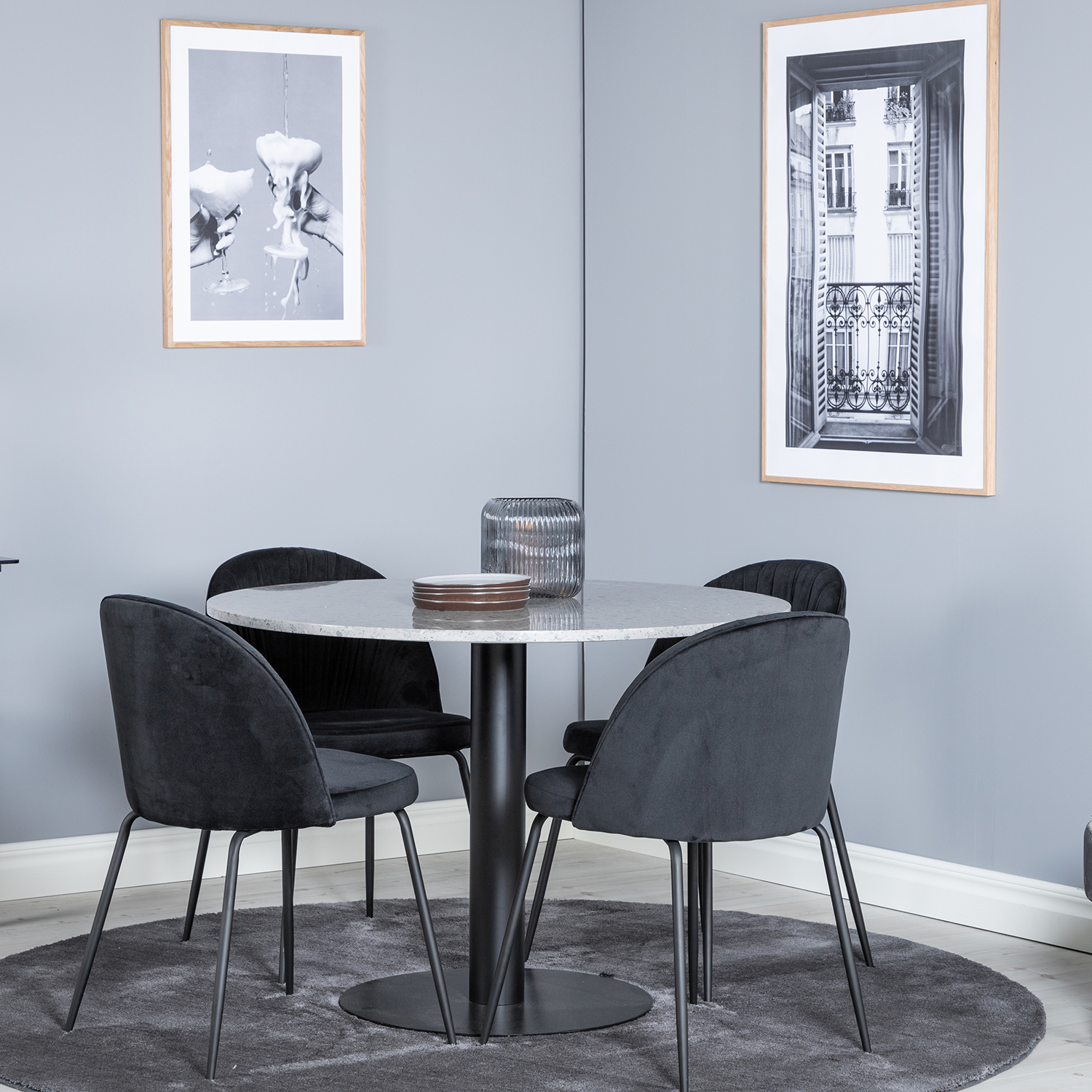 Matgrupp Venture Home Roxanna med 4 Wrigley Stolar Runt