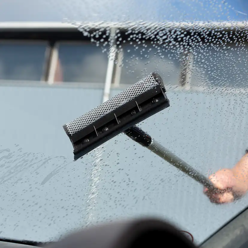 Fönsterskrapa Vikan Skrapa m/Teleskopskaft Svart 710 mm