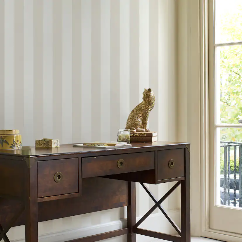 Tapet Laura Ashley Lille Pearlescent Streifen Linen