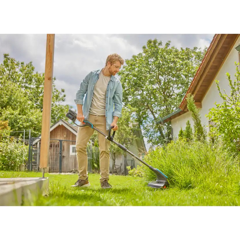 Trimmer Gardena PowerTrim 30/18V P4A Utan Batteri & Laddare