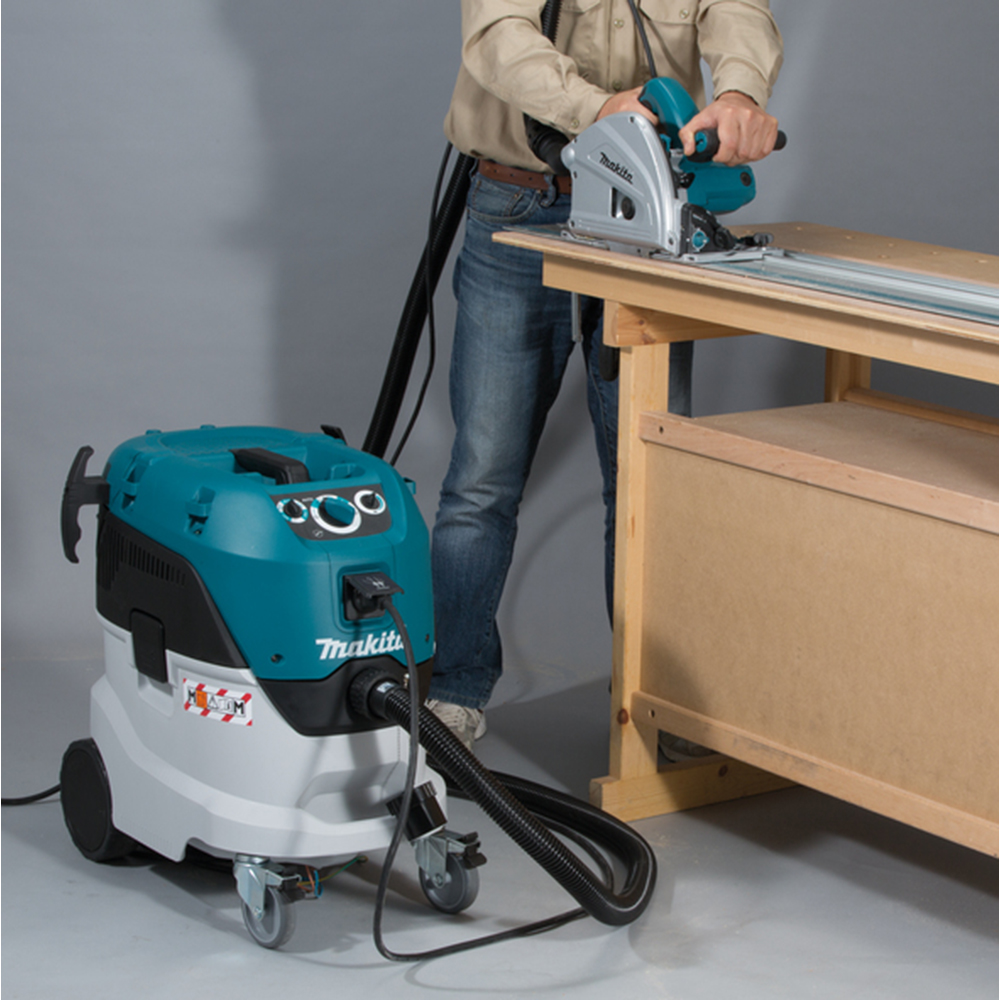 Universaldammsugare Makita VC4210M