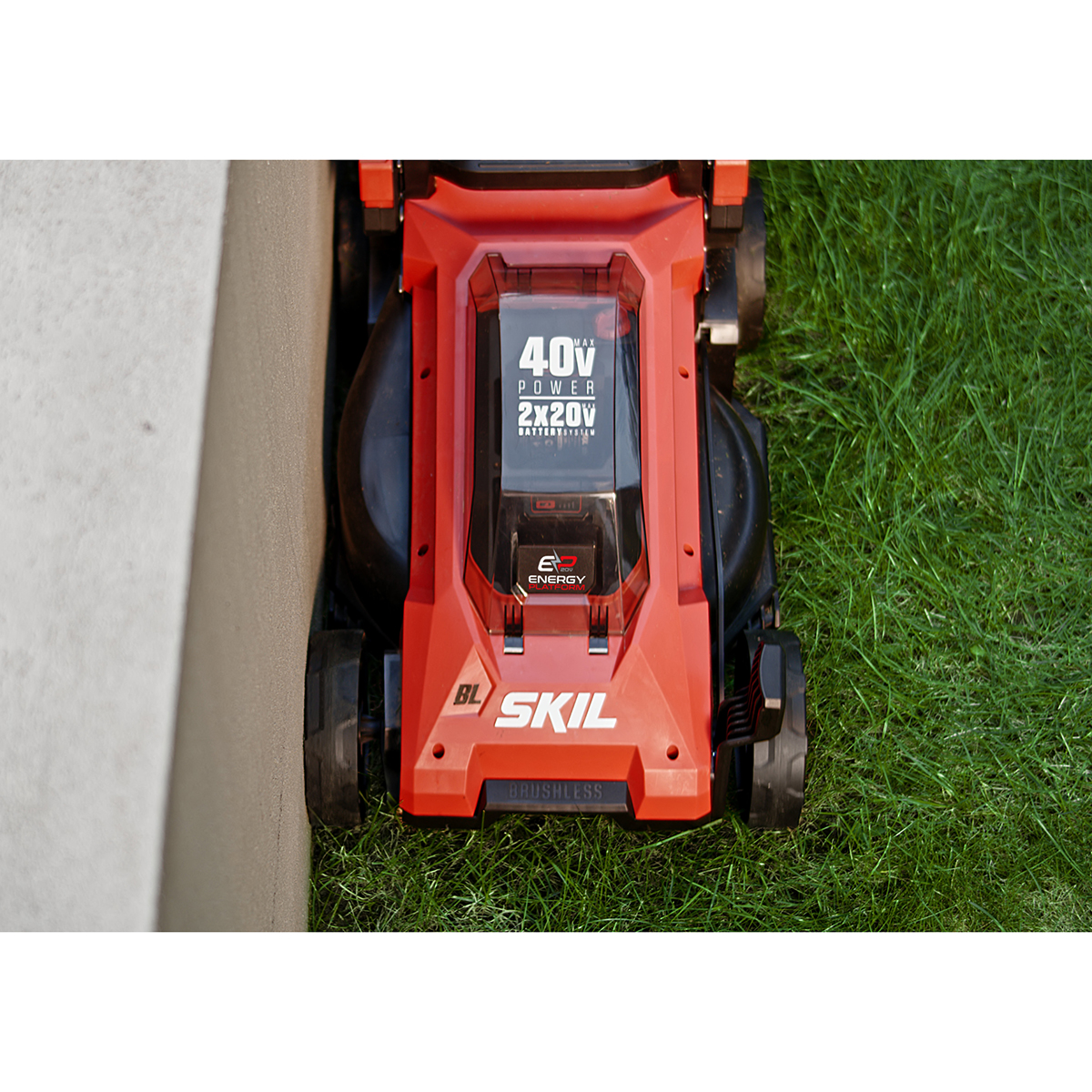 Gräsklippare SKIL 0130 BA Kolborstfri Batteridriven